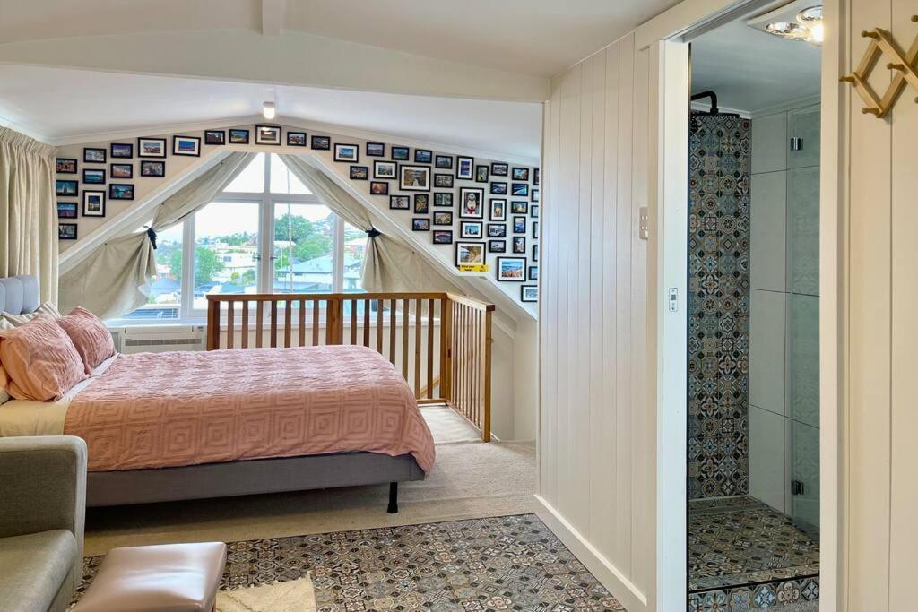 Lovely Brick Cottage With Amazing Water View Hobart Exterior photo